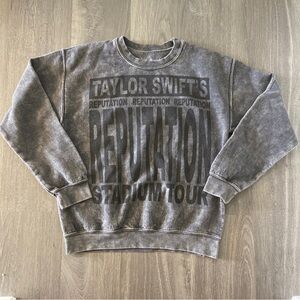 TAYLOR SWIFT Reputation Stadium Concert Tour Distressed Gray Sweatshirt Medium